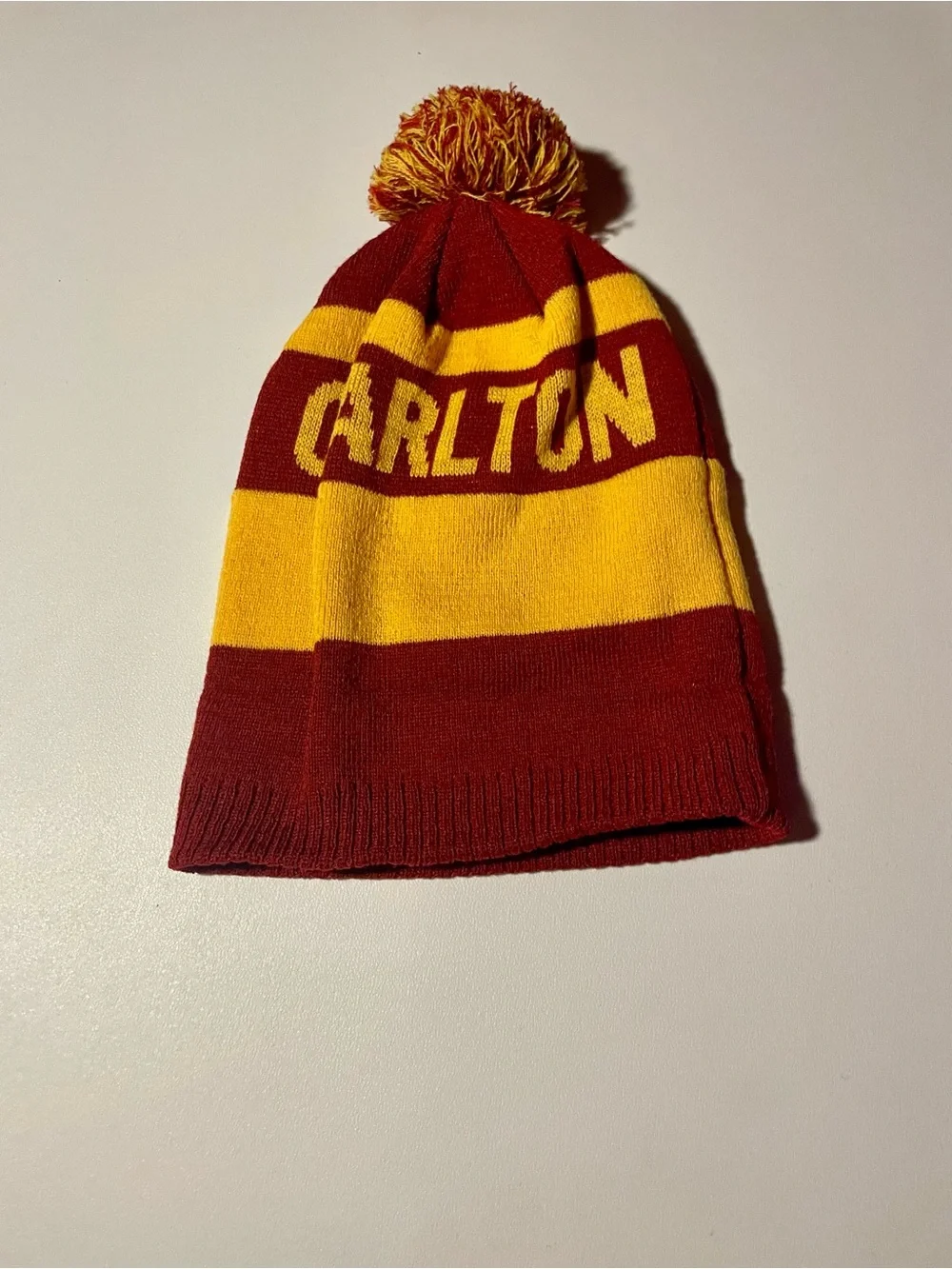 Carlton Draught Maroon Yellow Pom Pom Beanie AFL Footy Winter Knit Hat OSFM